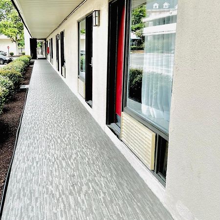 Hotel Pentagon Arlington Bagian luar foto